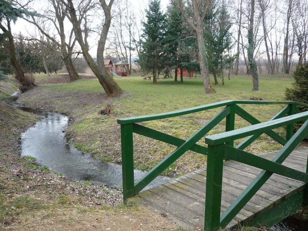Oereg Malom Hotel Csepreg Zewnętrze zdjęcie